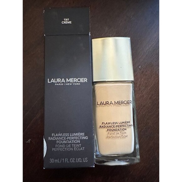 Laura Mercier Flawless Lumiere Radiance Perfecting Foubdation - 1 fl ozs - Crème - Picture 1 of 2